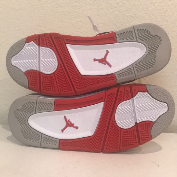 Retro Jordan 4 (GS) “Fire Red” - Picture 6 of 7